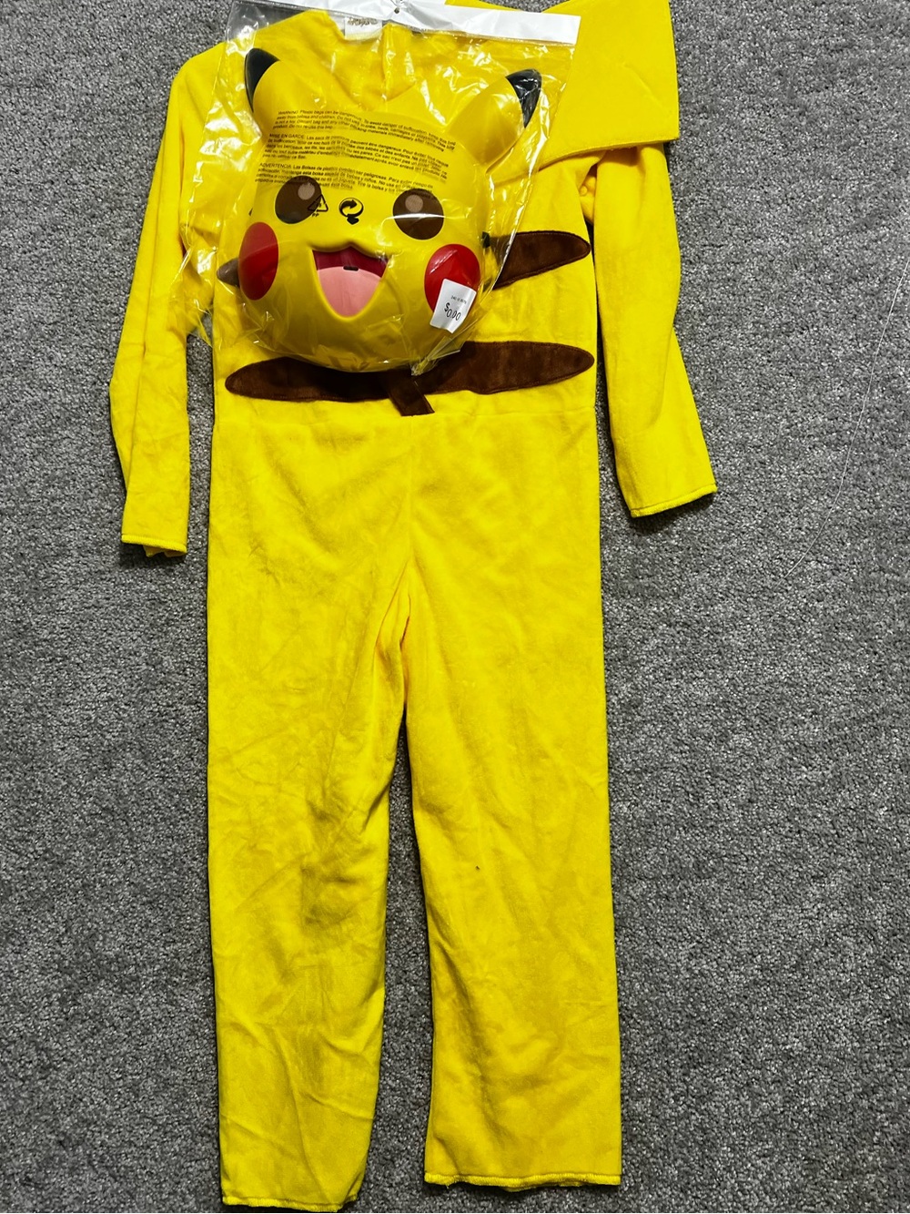 Pokémon Kids Halloween Costume And mask New Size Small 4-6